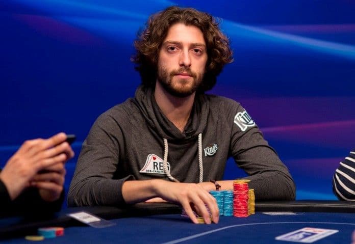 Илон Маск уволил советника по благотворительности из России после того, как им заинтересовалось ФБР