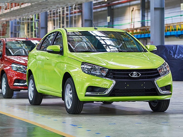 Продажи АвтоВАЗа упали почти вдвое-втрое или выросли? Смотря с чем сравнивать