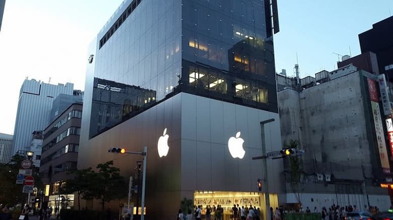 Плохое предчувствие Маска по поводу экономики США докатилось и до Apple. Компания сократит наем новых сотрудников и уменьшит расходы на зарплаты