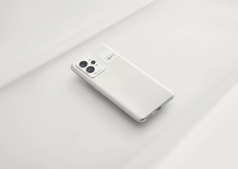 Realme GT2 Pro вышел в России, а скидку получат не самые быстрые, а самые терпеливые
