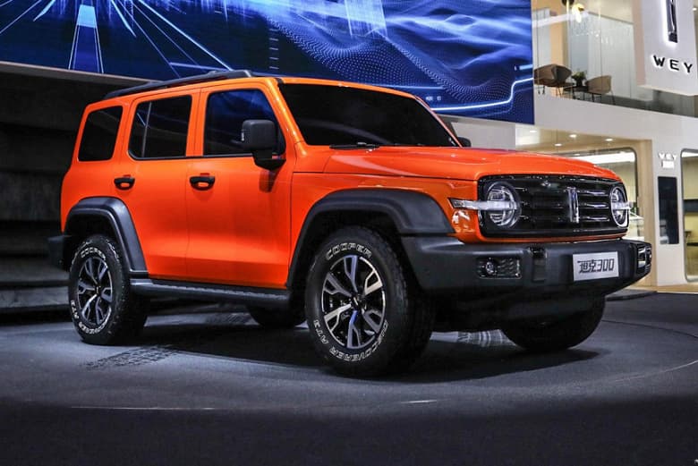 Tank – это не Haval. Автомобильный бренд Tank придет в Россию вместе со своей дилерской сетью и немалыми ценами