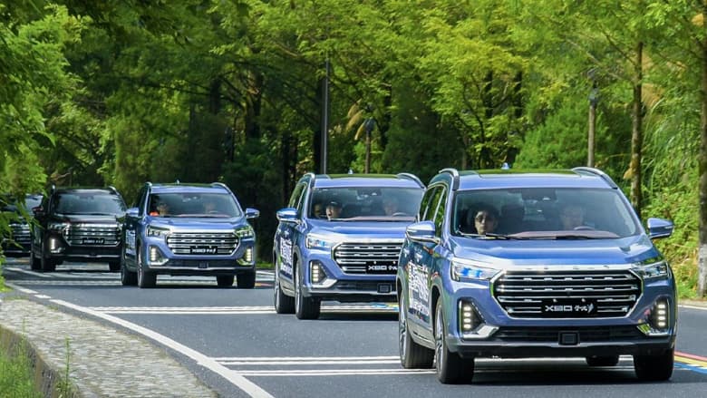 Автомобили Chery Jetour появятся в продаже в России в 2023 году. В основном это будут кроссоверы