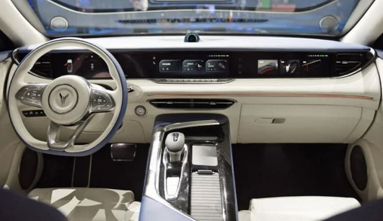 В 2023 году в России стартуют продажи еще одного китайского автомобильного бренда. За большой электрический кроссвер Voyah Free с мощностью 680 л.с. попросят 53 тысячи долларов