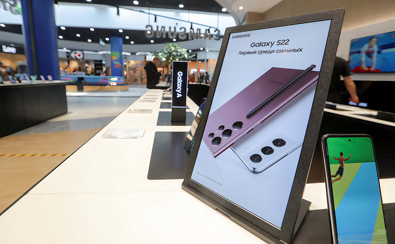 В российских регионах пропали популярные смартфоны Samsung В российских регионах пропали популярные смартфоны Samsung