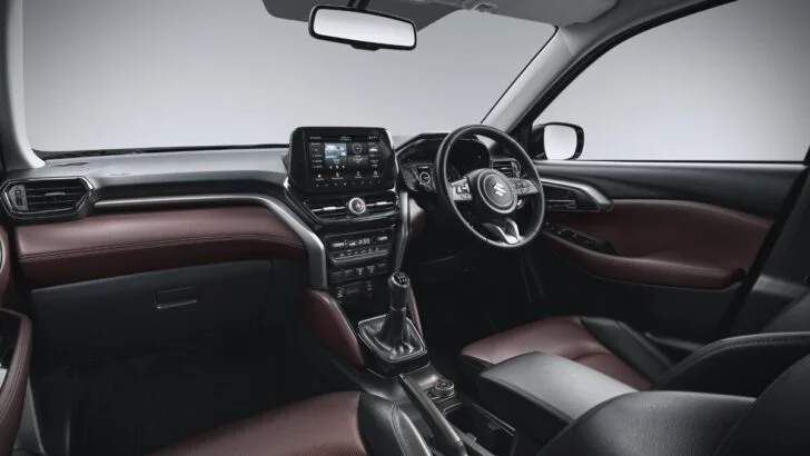 Suzuki возродила Grand Vitara. На выбор доступны два гибрида