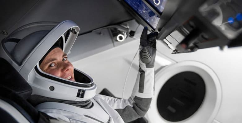 Россиянка полетит к МКС на американском Crew Dragon не ранее конца сентября