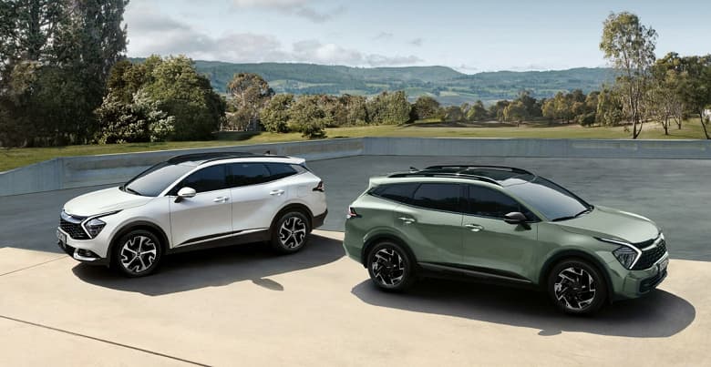 Kia наконец-то объявила цены на совершенно новый Sportage. В среднем за автомобиль просят около 3 миллионов рублей