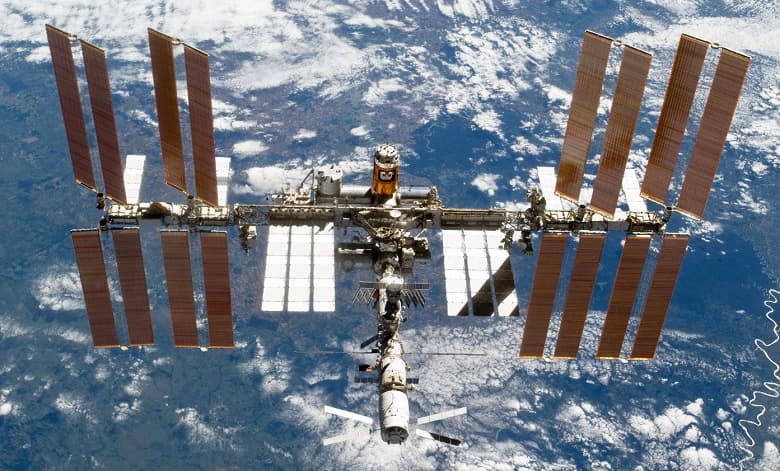 «Нашим американским партнерам надо либо крестик снять, либо трусы надеть». NASA обвинило Роскосмос в нецелевом использовании МКС, Дмитрий Рогозин ответил