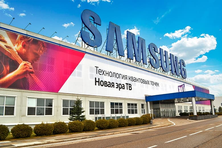 В Samsung придумали, как возобновить производство в России и не попасть под санкции. ТВ и бытовую технику будут вывозить в Белоруссию, Казахстан и Армению, а потом ввозить в Россию по параллельному импорту