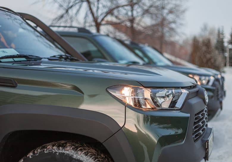 Стоит ли россиянам ждать снижения цен на новые автомобили? Опрос экспертов показывает, что мнения пока различаются