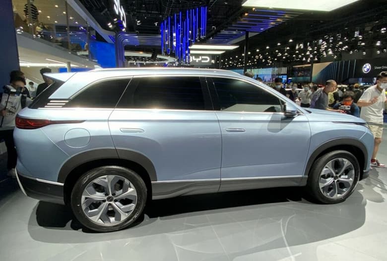 400 л.с., полный привод и разгон до 100 км/ч за 4,7 с. В Китае показали гибридный кроссовер BYD Corvette 07