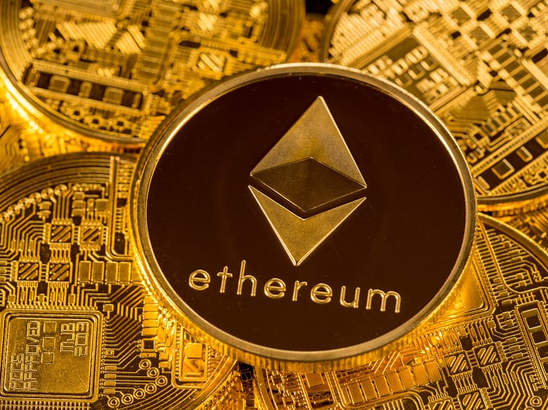 Ethereum подорожала на 12%, Bitcoin – на 4%. Итоги позитивной недели на рынке криптовалют