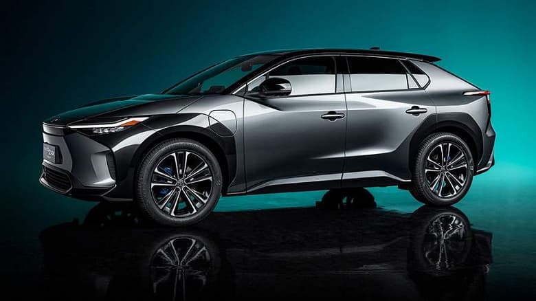 Suzuki и Toyota выпустят новый электрический кроссовер Suzuki и Toyota выпустят новый электрический кроссовер