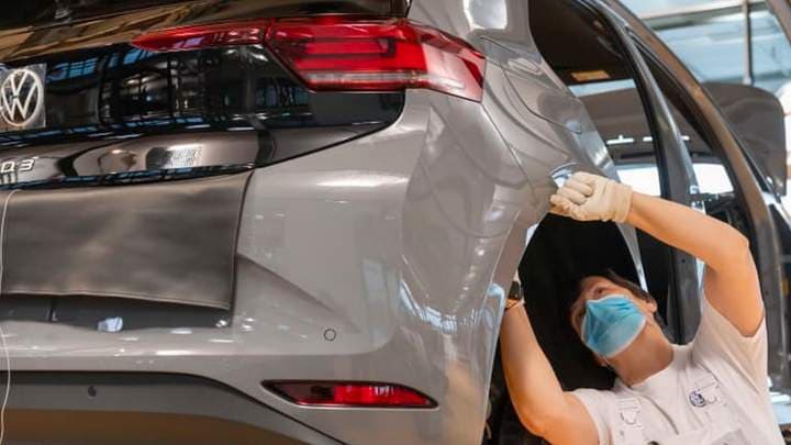 Миру угрожает масштабная безработица из-за электромобилей