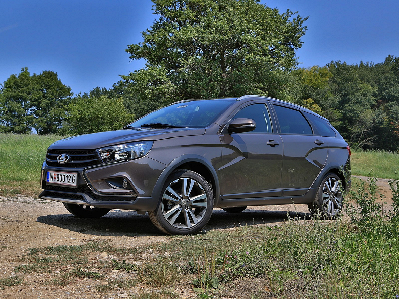 Чем привлекательны Lada Vesta с ВАЗовскими моторами: такие машины оказались самыми дешевыми в обслуживании