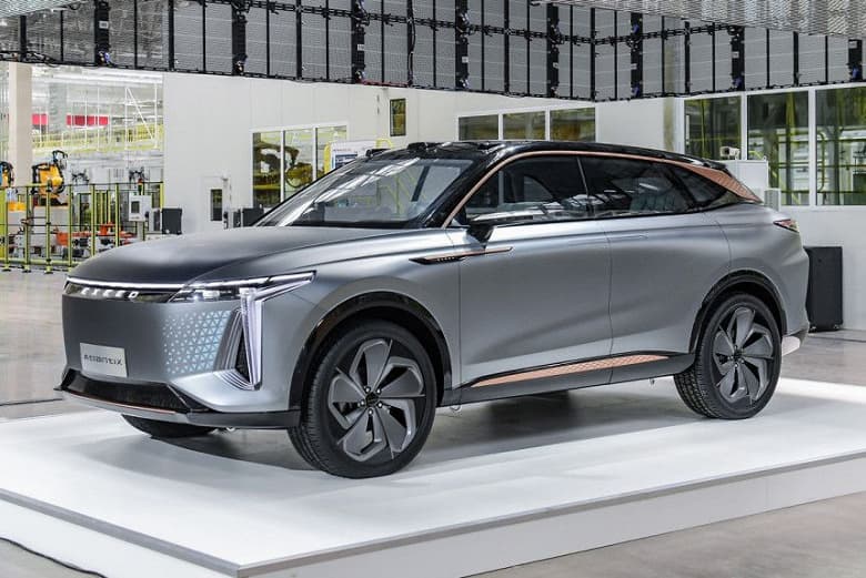 «Мы постараемся его максимально быстро привезти в Россию», — самый современный Exeed доберётся к нам первым