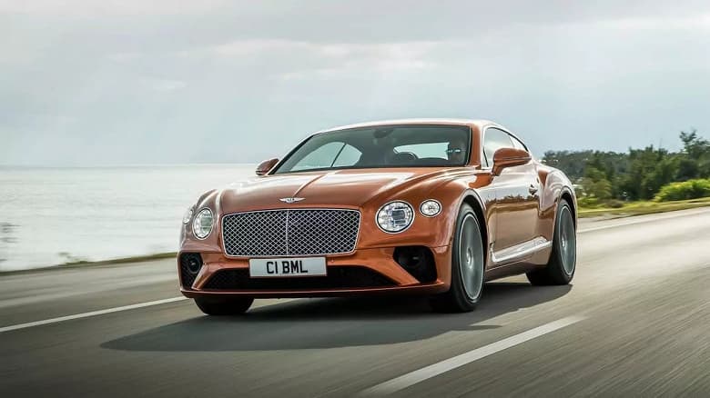 В разгар кризиса россияне активнее покупали люксовые автомобили. Сегмент таких машин с пробегом за полгода вырос на 8% В разгар кризиса россияне активнее покупали люксовые автомобили. Сегмент таких машин с пробегом за полгода вырос на 8%