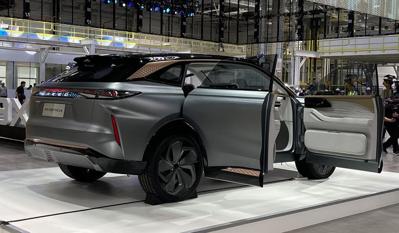 «Мы постараемся его максимально быстро привезти в Россию», — самый современный Exeed доберётся к нам первым «Мы постараемся его максимально быстро привезти в Россию», — самый современный Exeed доберётся к нам первым