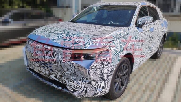 «Мы постараемся его максимально быстро привезти в Россию», — самый современный Exeed доберётся к нам первым