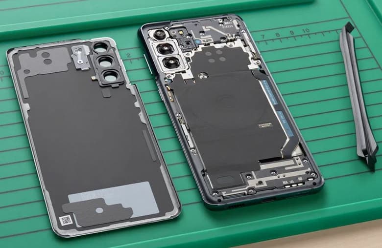Samsung запустила программу самостоятельного ремонта смартфонов. Но далеко не всех