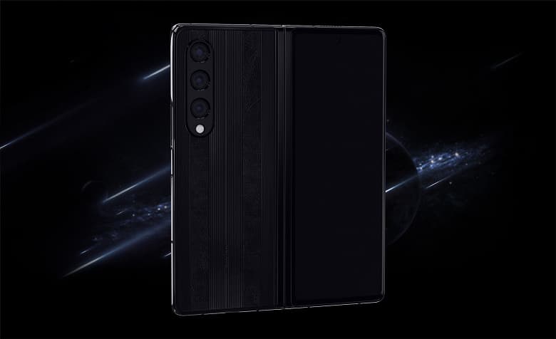 В России уже можно купить Samsung Galaxy Z Fold4, дорого