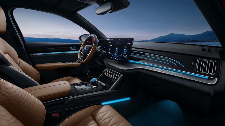 Почему россияне всё чаще пользуются частным ввозом машин из Китая. Какие автомобили везут из Поднебесной