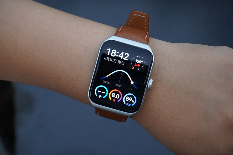 AMOLED LTPO, eSIM, NFC, датчики ЧСС, SpO2, ЭКГ, до 120 часов без подзарядки. Первые в мире умные часы на SoC Snapdragon W5 Gen 1 позируют вживую со всех сторон