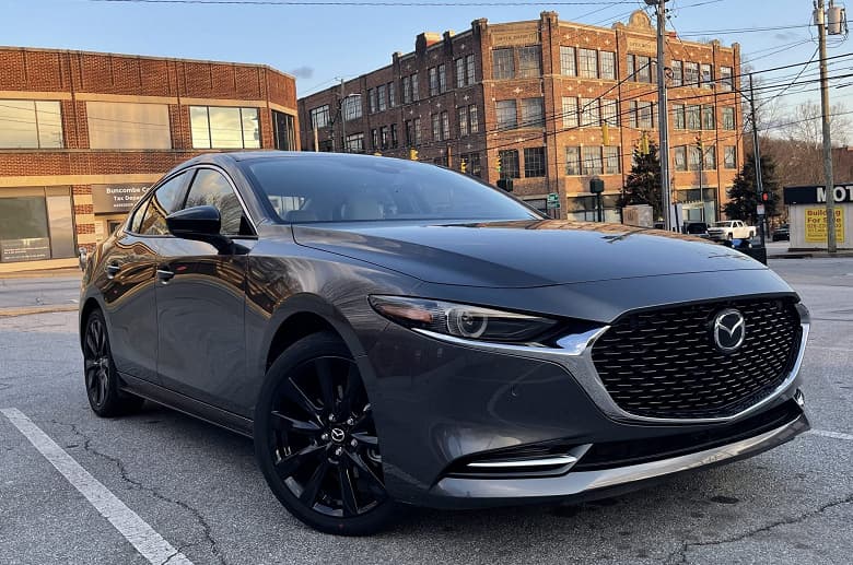 Представлены новые Mazda3 и Mazda CX-30: система M Hybrid, уменьшенный расход топлива и увеличенный запас хода Представлены новые Mazda3 и Mazda CX-30: система M Hybrid, уменьшенный расход топлива и увеличенный запас хода