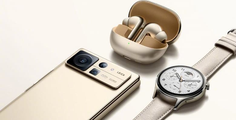 Это Xiaomi Mix Fold 2, Xiaomi Watch S1 Pro и Xiaomi Buds 4 Pro. Новинки крупнейшей презентации года показали прямо перед анонсом