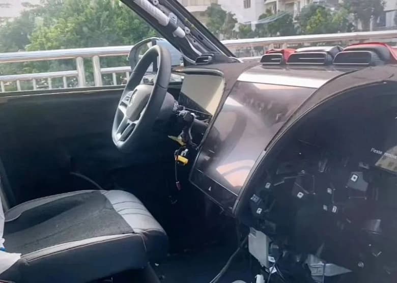 В Китае сфотографировали перспективный электрический внедорожник Interstellar за 120 000 долларов. Обещают проходимость не хуже, чем у Cybertruck