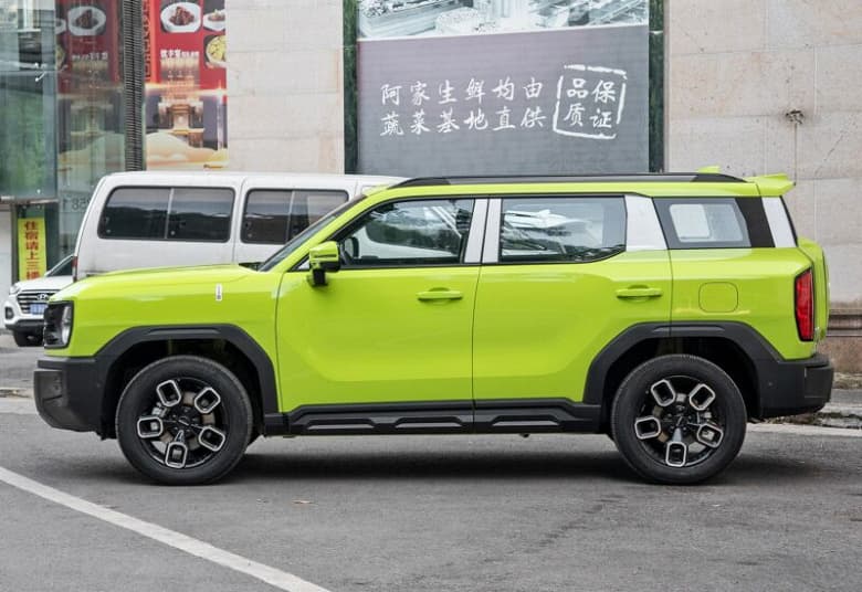 «Крутой пёс» Haval с 18 динамиками JVC за 1 млн рублей. Новейший кроссовер поступил в продажу в Китае