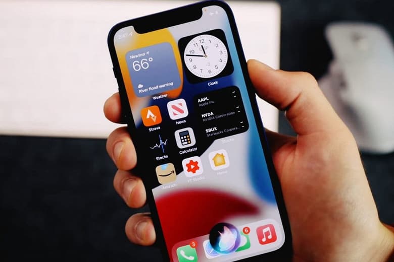 Apple сообщила о возможной уязвимости в операционных системах iPhone и iPad