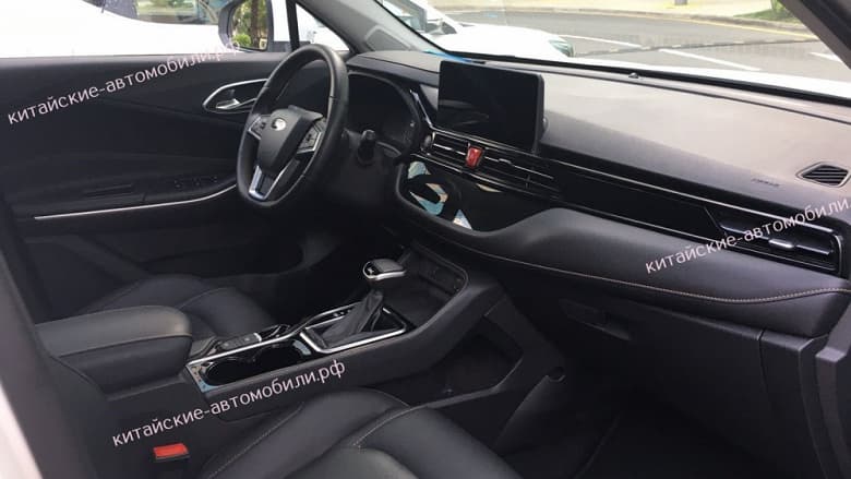 В Сочи показали кроссоверы JAC JS4 и JS6 для России. Первый, возможно, будут собирать в Москве под брендом «Москвич»