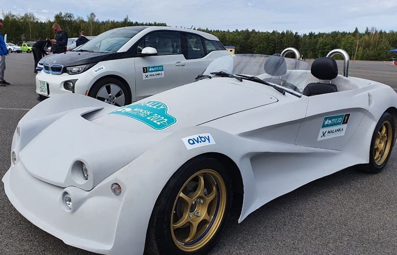 Представлен первый белорусский спортивный электромобиль