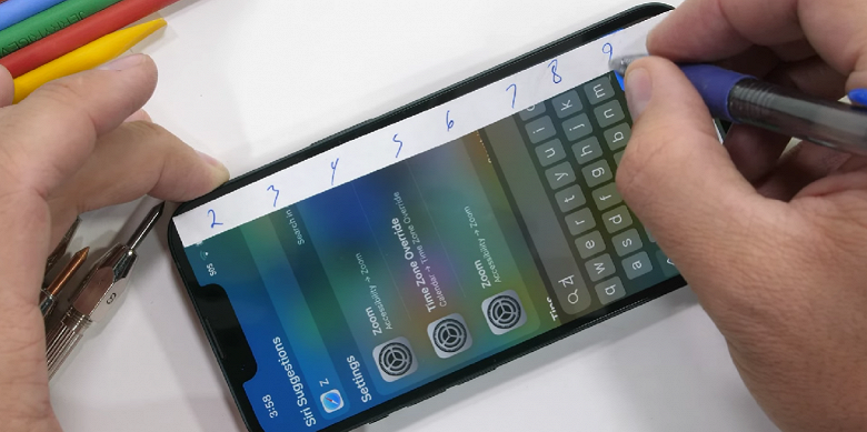 Сапфировое стекло на камере iPhone 14 не твёрже обычного. Новинка Apple прошла испытания на прочность и не только Сапфировое стекло на камере iPhone 14 не твёрже обычного. Новинка Apple прошла испытания на прочность и не только