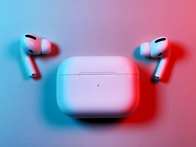 Главное нововведение AirPods Pro 2 теперь предлагают отключить: сенсорное управление громкостью пришлось по душе не всем