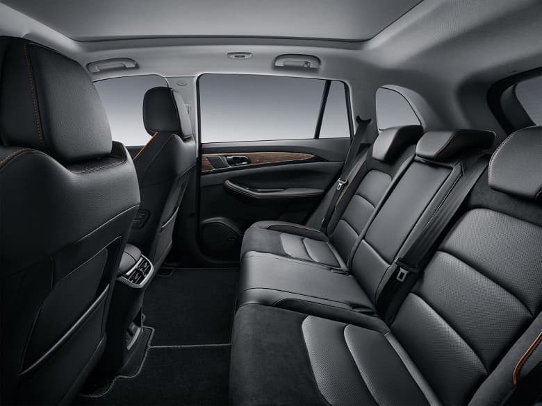 В России появилась новая автомобильная марка – Skywell. Электрический кроссовер ET5 с запасом хода 500 км и мощностью 204 л.с. можно будет купить уже через месяц