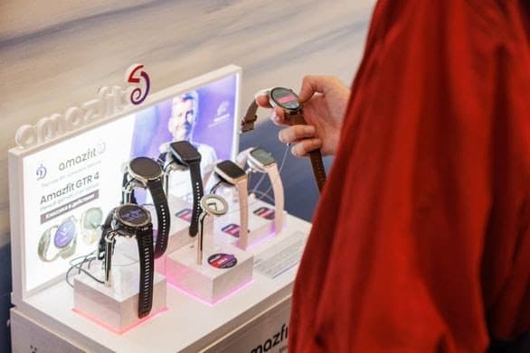 Большой экран AMOLED, GPS, SpO2, более 150 спортивных режимов и 14 дней автономной работы, Новейшие Amazfit GTR 4 и GTS 4 поступили в продажу в России