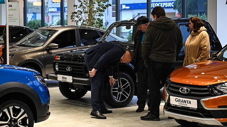 Впервые с 2005 года доля Lada превысила 40%.