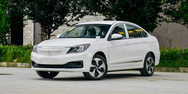 Началось производство российских электромобилей Evolute. Продажи стартуют на днях, цены уже известны