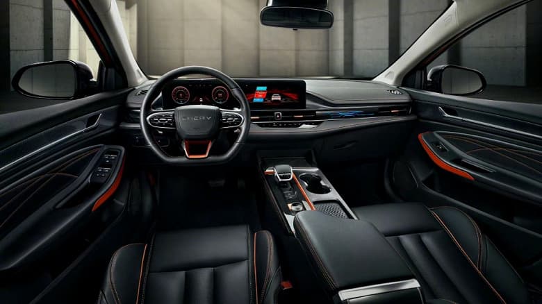 197 л.с., разгон до 100 км/ч за 6 с, расход 6,6 л на 100 км пути и богатое оснащение за 15 700 долларов. Раскрыты комплектации бюджетного спортседана Chery Arizzo 5 GT