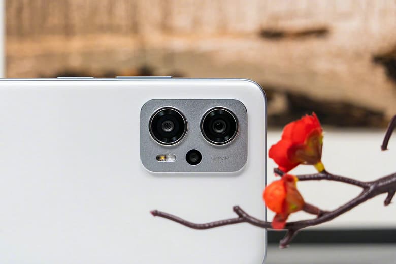 Лучшую версию Redmi Note 11T Pro показали вживую