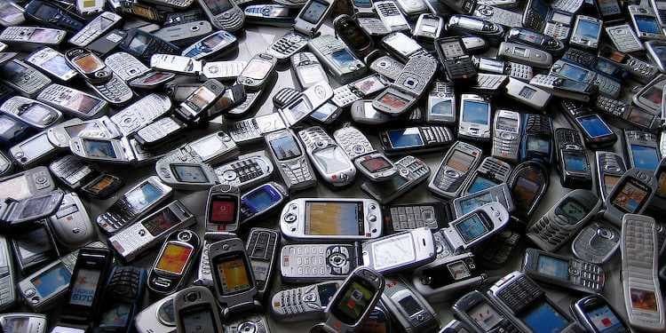 Российские ученые из ПНИПУ нашли способ извлекать из отработавших своё телефонов редкий металл индий, не имеющий месторождений на Земле