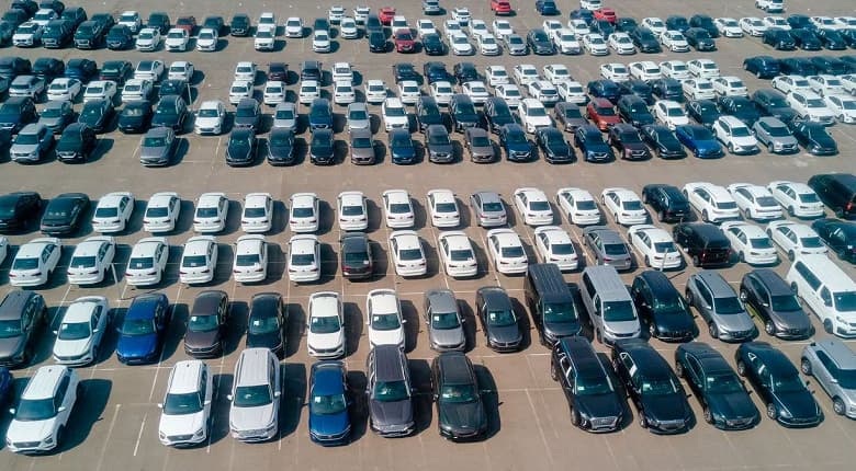 А как же дефицит автомобилей? В Подмосковье обнаружились тысячи пылящихся на складах иномарок, в их числе Volkswagen, Audi, Hyundai, Genesis, Peugeot и Citroen
