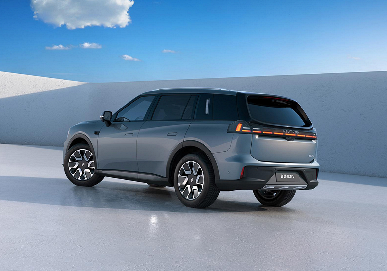 1257 км на баке бензина, 5,9 с до 100 км/ч, полный привод, 24 помощника при вождении и цена от 39 000 долларов. Стартовали продажи большого кроссовера Niutron NV