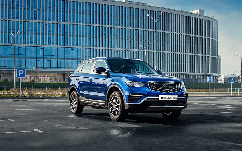 Популярные кроссоверы Geely Atlas Pro и Chery Tiggo 4 подешевели в России