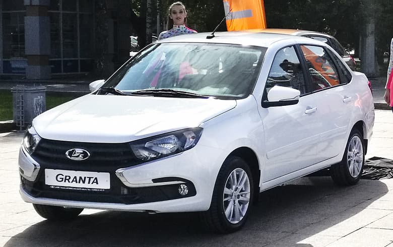 АвтоВАЗ прекратил выпуск Lada Granta без подушек безопасности