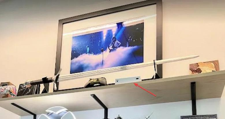 Это облачная игровая консоль Xbox, которой приписывают цену в 100 долларов