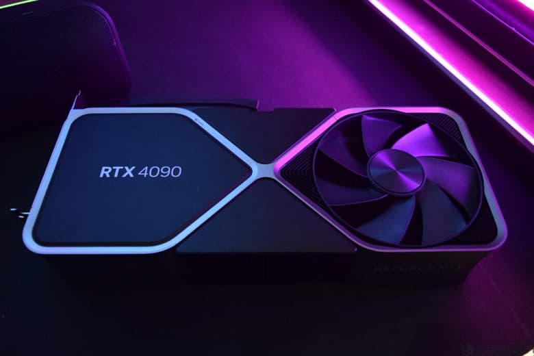 GeForce RTX 4090 — первая в мире игровая видеокарта с производительностью 100 TFLOPS. Правда, только в разгоне