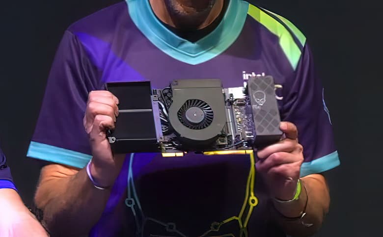 Представлен мини-ПК Intel NUC 13 Extreme Raptor Canyon с Intel Core 13-го поколения и трёхслотовой видеокартой